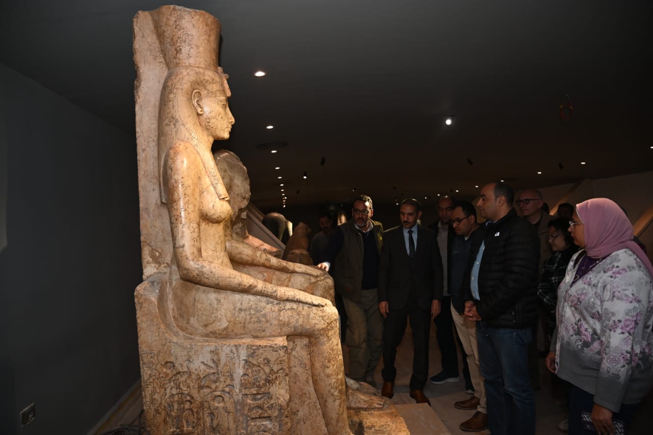  الأمين العام للمجلس الأعلى للآثار يتفقد عدداً من المشروعات الأثرية بالأقصر